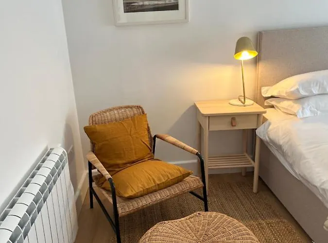 2 Bedroom Town Location *